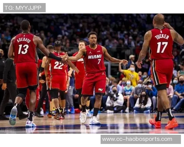 明日独行侠对阵热火戴维斯缺席13场后小概率复出引关注