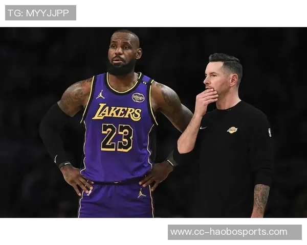 艾顿称东詹在关键时刻表现出色拉拉维亚攻防两端展现强大攻击性