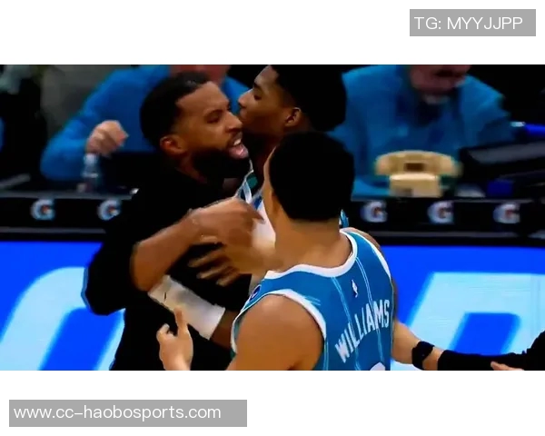 詹姆斯快攻遭遇米勒防守冲突裁判判罚引发黄蜂教练挑战未果 詹姆斯快攻遭遇米勒防守冲突裁判判罚引发黄蜂教练挑战未果